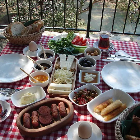 Sari Konak Butik Apartahotel Edremit (Balikesir)